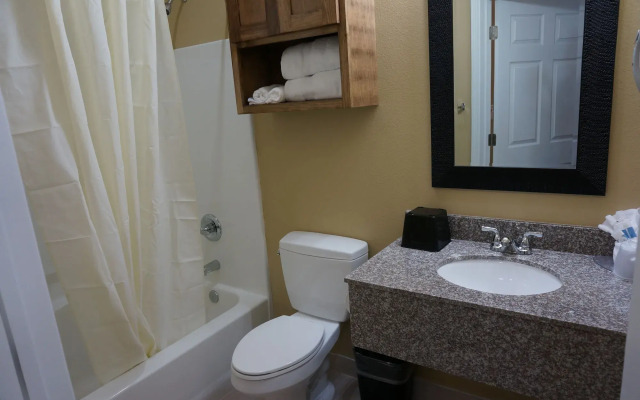 Texas Bungalows Hotel & Hotel Que at Lakeline Austin Cedar Park