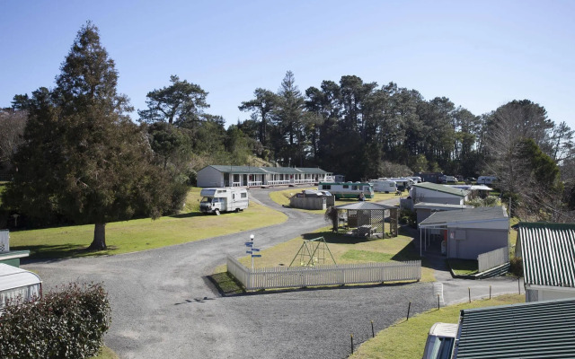 Opal Hot Springs & Holiday Park
