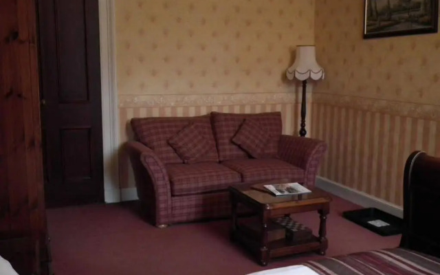 Ardlui Hotel
