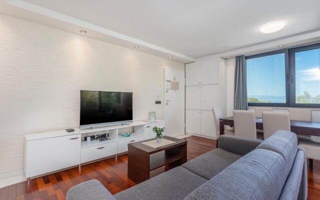 Awesome Home in Malinska With Wifi and 2 Bedrooms