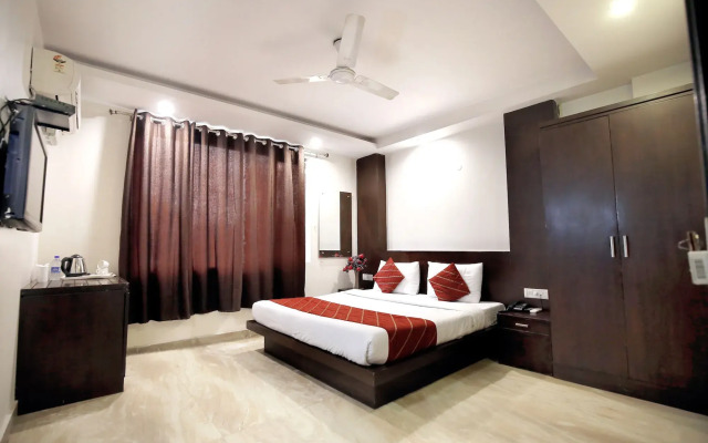 Hotel Paradise Inn