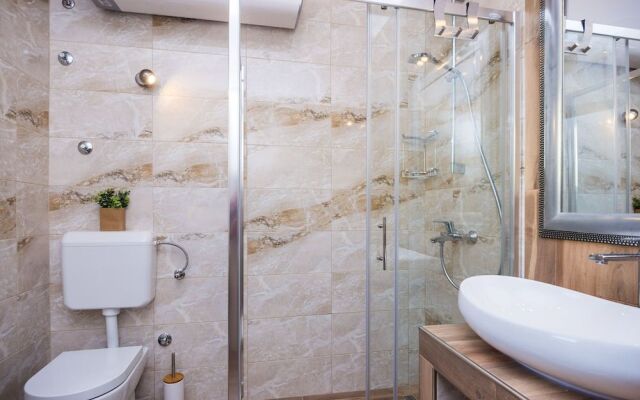 Apartment & Rooms Duja