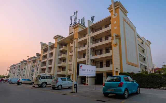 Rosewood Apartment Hotel - Pantnagar