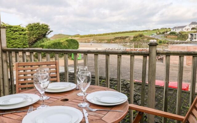 Porth Beach House