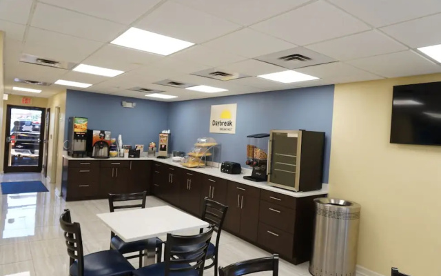 Days Inn Oak Grove/Ft. Campbell