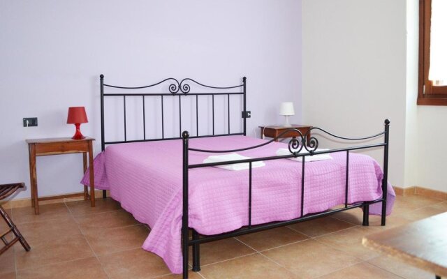 B&B Lario