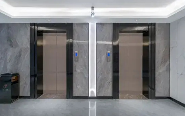 Baijiale Hotel (Shantou High Speed Rail Station Shop)