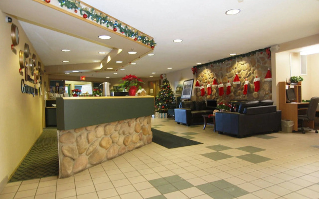 Travelodge by Wyndham Lacombe