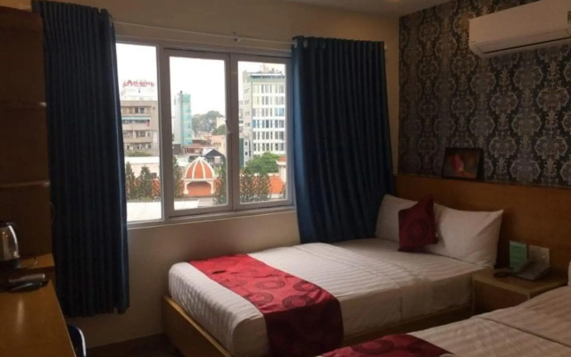 Ailen Garden II Hotel
