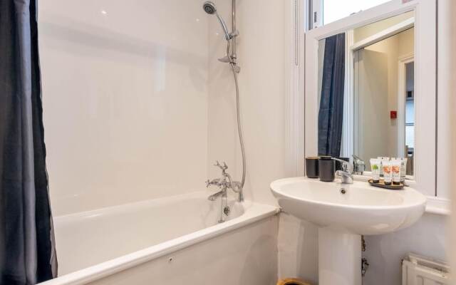 Explore Granary Square Two Bedroom by Belvilla