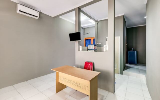 OYO Life 91239 Kost Rosandy House Yogyakarta