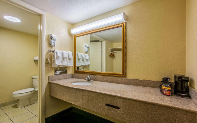 Quality Inn Atlanta Northeast I-85