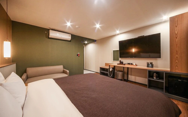 Gimhae Jangyu Hotel 101