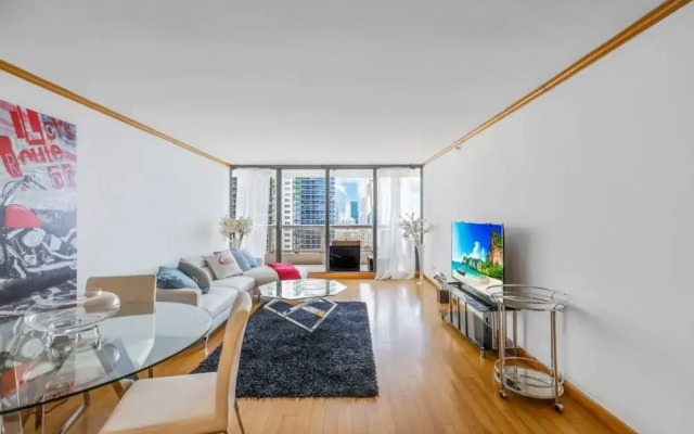 Stunning Balcony Views 4 Bedroom