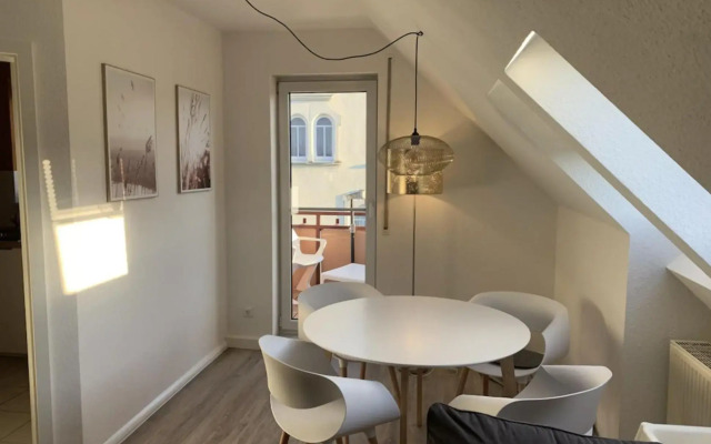 FEWO "Rabennest " Gemütliche Wohnung nahe Rabensteinklinikum