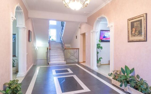 U Yashi Guest House