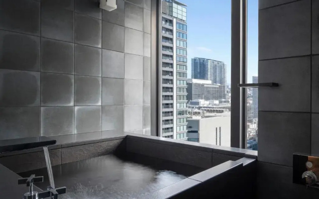 Four Seasons Hotel Osaka