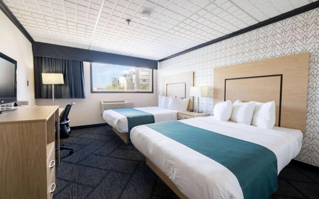 Sternwheeler Hotel & Conference Centre, Trademark by Wyndham