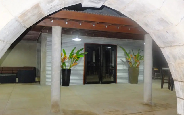 Pagua Bay House Oceanfront Cabanas