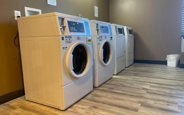 Baymont by Wyndham Scranton Dunmore