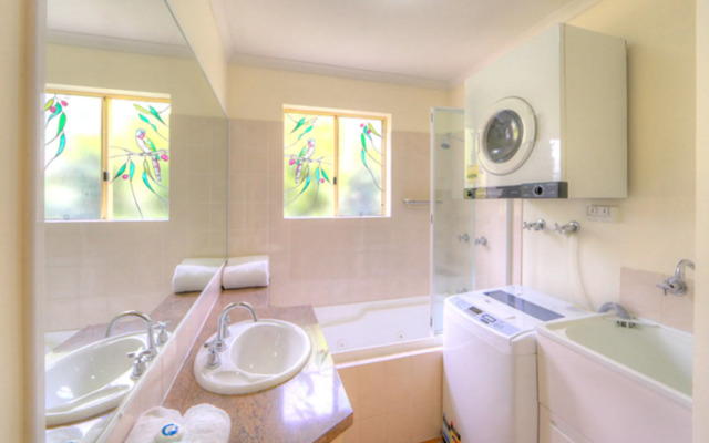 Rainbow Getaway Holiday Apartments