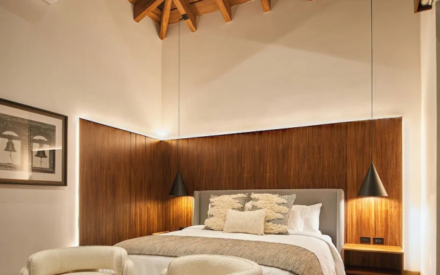 Singular Signature Residences