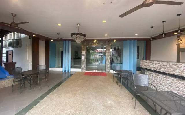 Capital O 91175 Jma Feringhi Beach Hotel