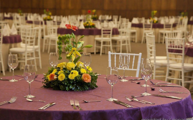 Hillary Nature Resort Spa