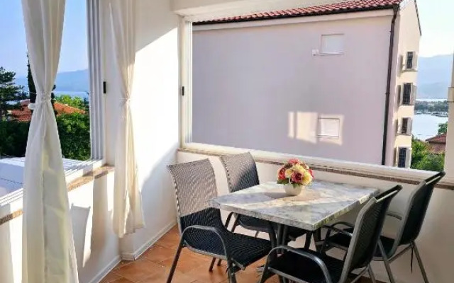 Apartments Vugica Šilo