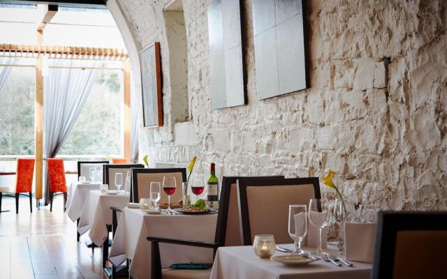 Ice House Hotel