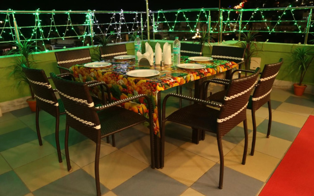 Hotel Madni Royale
