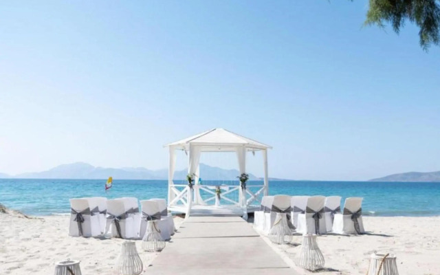 Akti Coast Club