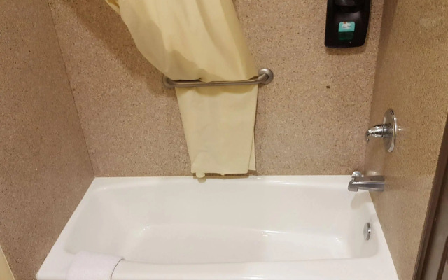 Tuscan Garden Inn