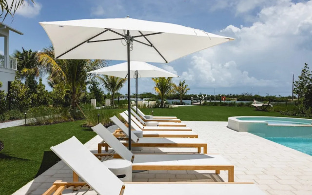 New Waterfront Home - Dreamside House