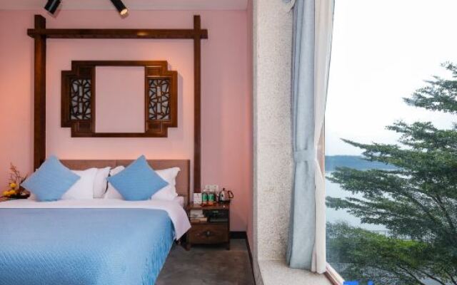 Star Lake Lanyue Song Culture Guesthouse (Zhaoqing Qixingyan Scenic Area)