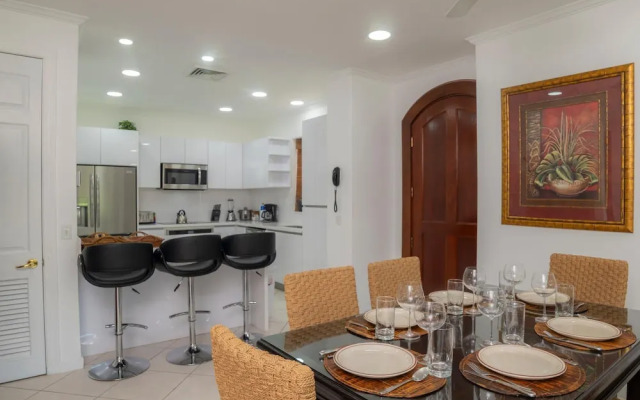Colina 5D - 3 bdr 2 Bath Family