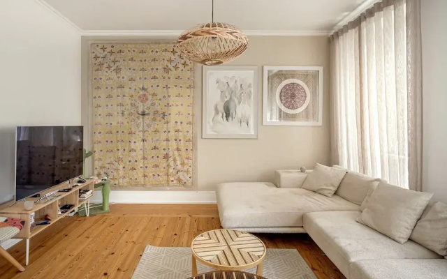 Grand Central Apartment by Homing