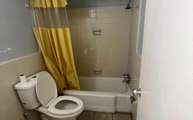 Washington Motel By OYO