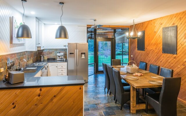 Waterfall Springs Retreat