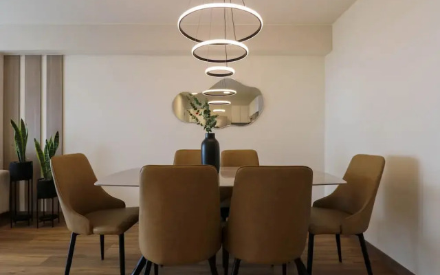w Amazing 3BR w Balcony in San Isidro