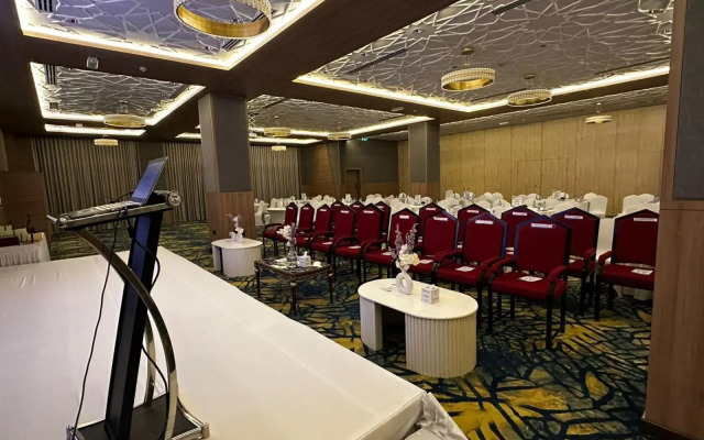 Surgrand Hotel