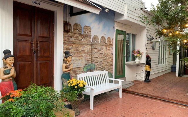 Khunnai House Chiang Mai