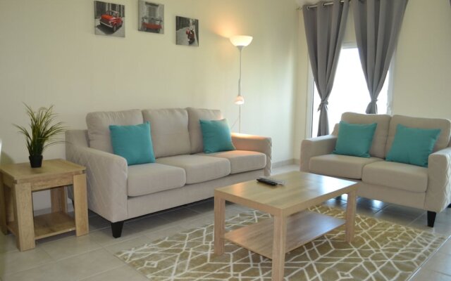 PNE - Furnished spacious bright 1BR