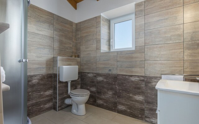 Beautiful Stone House with Large Garden And Private Pool