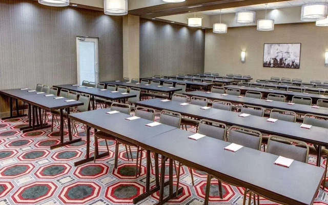 Cambria Hotel White Plains - Downtown