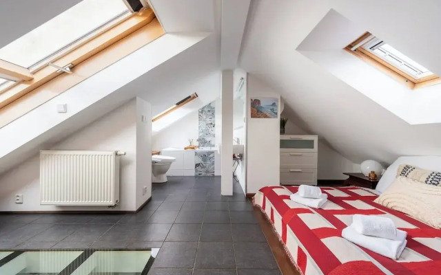 Charming Prague Apartment in Vršovice With Roof Terrace