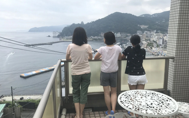 Atami Onsen GUEST HOUSE MEGUMI - Hostel