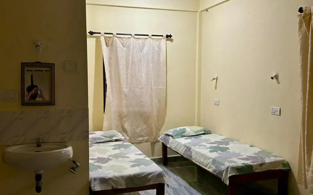 Guesthouse room in Anjuna, Goa, by GuestHouser 15920