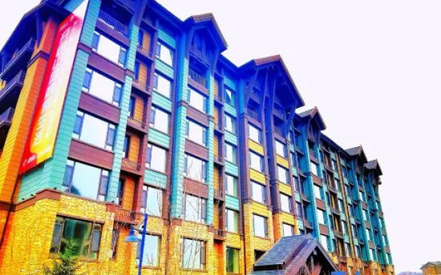 YINGHUI HOTEL BEIDAHU SKI RESORT  (Ski Ropeway J Branch) – Exterior – Jilin