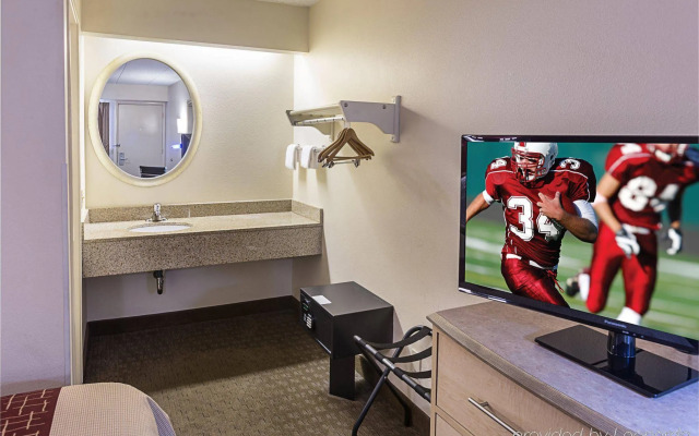 Red Roof Inn Detroit - Farmington Hills